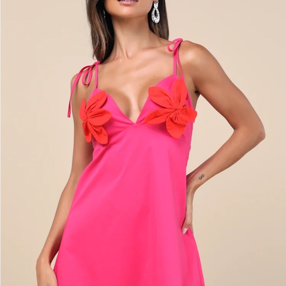 NWT LULU’s Vibrant Pink Dress with Floral Accents